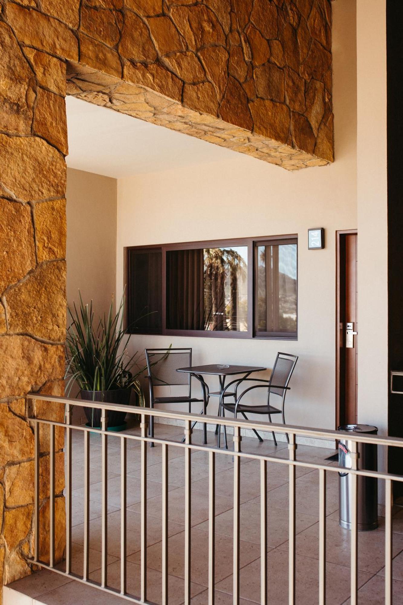 Hotel El Dorado Tecate Exterior photo